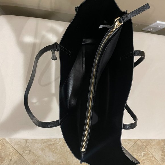 Marc Jacobs Black Tote Bag with Lock and Key Charms - Picture 4 of 6